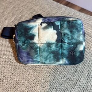 Lululemon Quilted Grid Belt Bag Meteor‎ Wash Print Multi 1.5L
